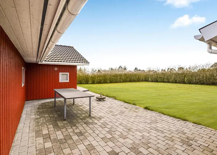 Дом отдыха Beautiful In With Wifi